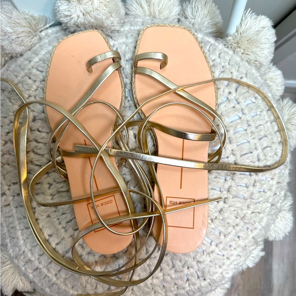 NWOT Dolce Vita Gold Strappy Lace-up Sandals- NEW Never Worn! 🫶🏼